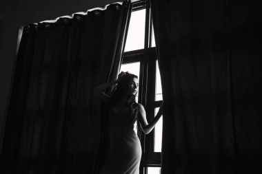 Stüdyo, eski stil, tek renkli güzel kadın