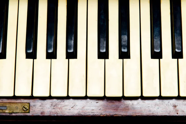 Antieke Piano - closeup van toetsenbord — Stockfoto