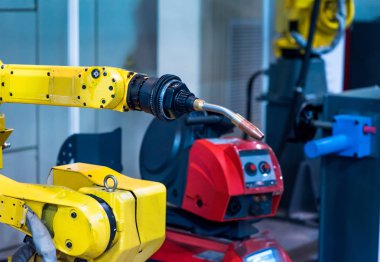 Artırılmış gerçeklik sanayi konsepti için. Robotik ve otomasyon sistem denetim uygulamasında robot kol akıllı üretim arka planda otomatikleştirmek.