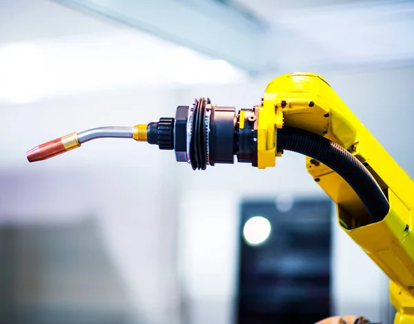 Otomatik robot kol işlemleri kaynak metal için
