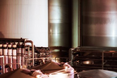 Bira üretim fıçılar üzerinde kumaş demlemek