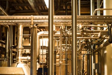 Bitki atölyesinde su arıtma filtresi ekipmanı