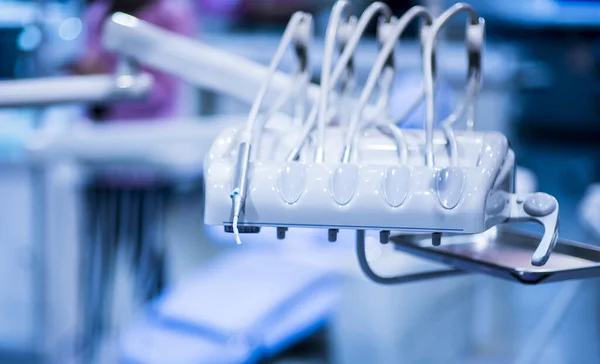 Instrumentos Del Dentista Con Poca Profundidad Campo Teñido Azul — Foto de Stock