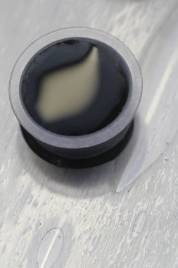 Dövme için siyah mürekkep