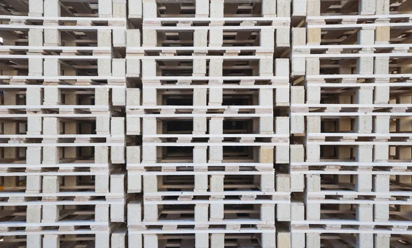 ahşap Paletler yığını