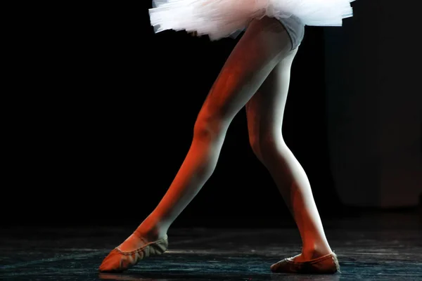 Jambes de ballet classique — Photo