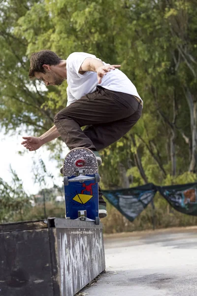 Moagem do nariz de patins — Fotografia de Stock