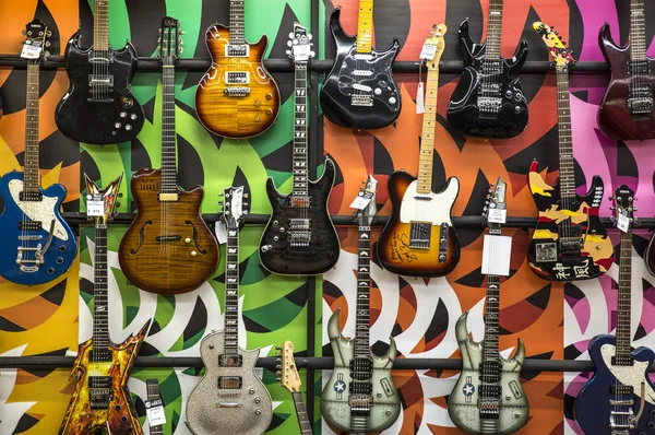 Exposição guitarra elétrica — Fotografia de Stock