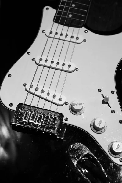 Detalhe da guitarra elegtric — Fotografia de Stock