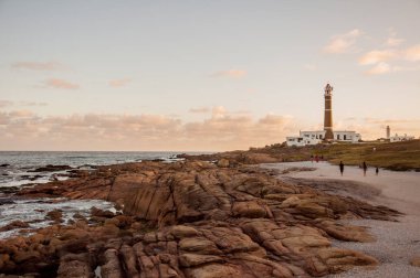 Atardecer en el faro de Cabo Polonio.