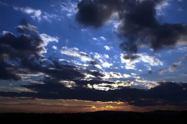 Хмарне Різнокольорове Небо Заході Сонця — стокове фото