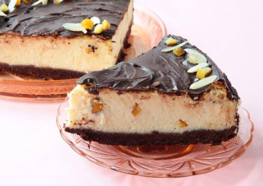 Paskalya için lezzetli, lezzetli peynirli kek