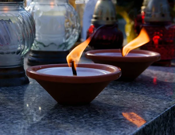 Burning Candle Tomb Cemetery — Stock Photo, Image