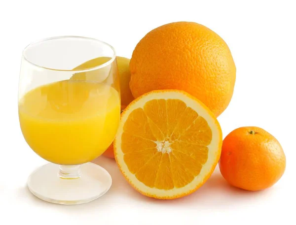 Citrusfrukter Och Läcker Saft — Stockfoto