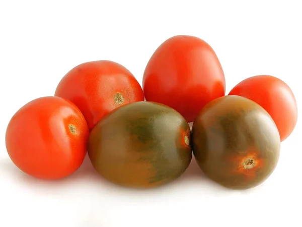 Saborosos Tomates Vermelhos Maduros Para Salada Perto — Fotografia de Stock