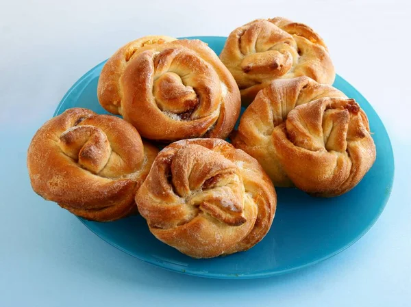 Lekkere Zelfgemaakte Broodjes Met Jam Als Lekkere Snack — Stockfoto