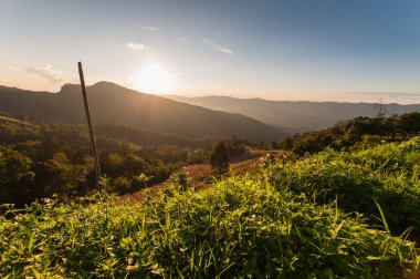 Günbatımı ve Mountain view manzara.
