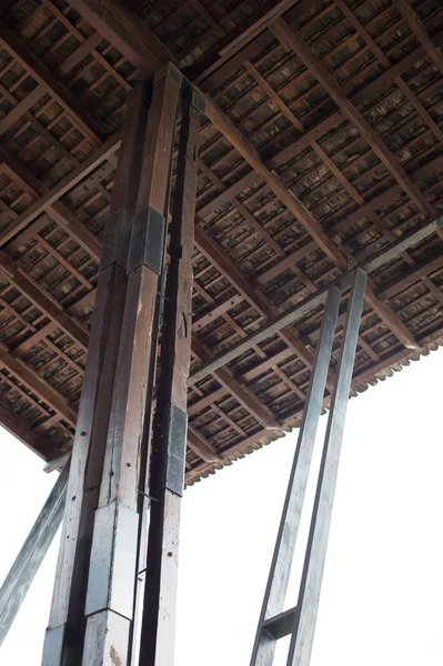 Zbliżenie Słupka Dachu Sufit — Zdjęcie stockowe