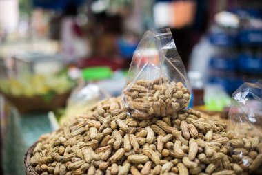 Atıştırmalık fasulye yığını. Yakın çekim.