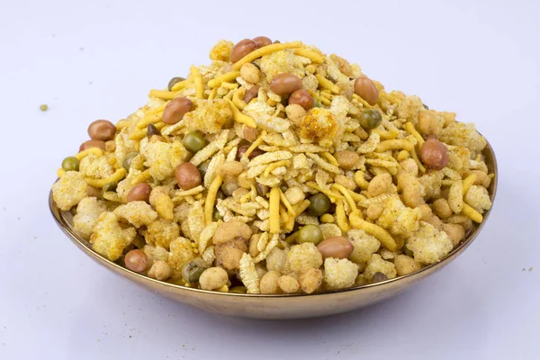 Tradicional indio besan & corn flakes namkeen en bowl —  Fotos de Stock