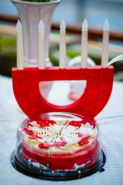 Cupcakes en el stand para la fiesta — Foto de Stock