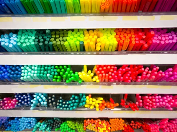 Colorful of the pen on the shelf at stationary store — Stock Photo, Image
