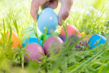 Paskalya yortusu yumurta! mutlu renkli Paskalya Pazar AVI tatil dekorasyon Paskalya kavramı arka plan kopya alanı ile