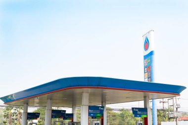 BK benzin istasyonu Roi Et, Thailand - Şubat, 2018: bas-konuþ yakıt benzin istasyonunda sabah sahne