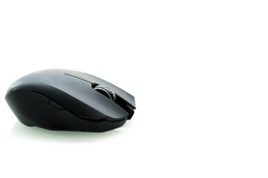 Beyaz arka plan üzerinde yan görünüm izole kablosuz siyah bilgisayar fare