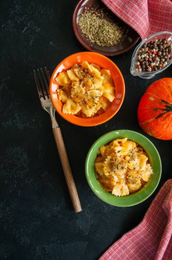 Kabak Krem peynirli makarna   