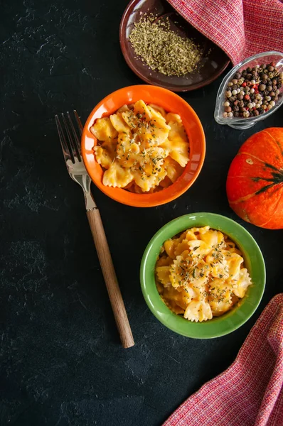 Kabak Krem peynirli makarna   