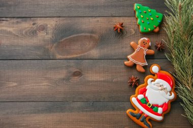 Noel arka plan. Gingerbread çerezleri farklı şekiller bir