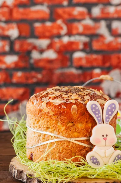 Easter orthodox sweet bread, cottage cheese kulich, colorful bun — Stock Photo, Image