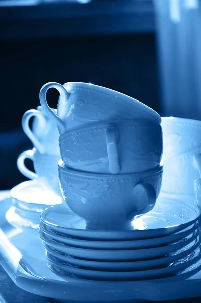Пачка чашек синего цвета года — стоковое фото