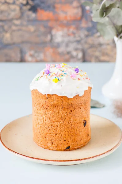 Kulich Raisins Easter Orthodox Sweet Bread Served Plate Close — Stock Photo, Image