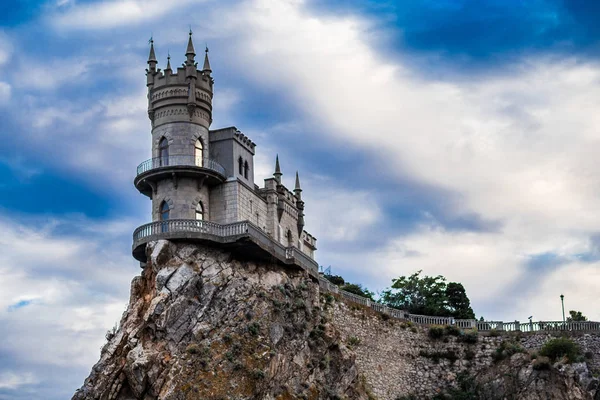 Yalta Crimea'da Castle kırlangıç S yuvaya