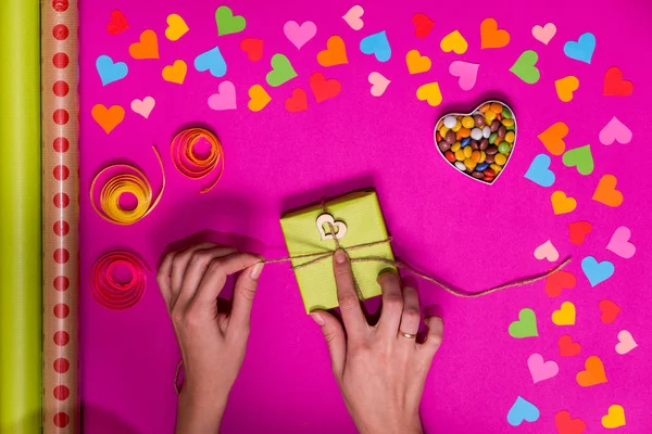 День Святого Валентина Подарочная Упаковка Коробками Розовом Фоне Красочные Бумажные — стоковое фото