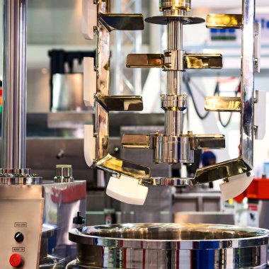 Yoğurun hamur makinesi