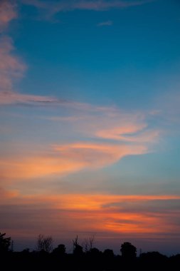 # Gökyüzünü kapatın