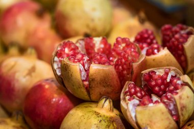 Punica granatum kadar kapatın.