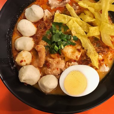 Tay şehriye çorbası.