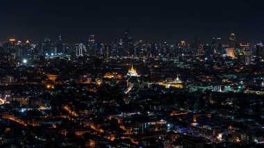 gece Bangkok gökdelenler üzerinde göster.