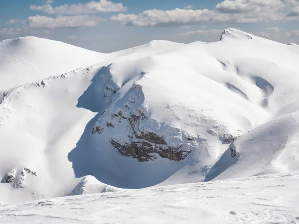 Helmos KALAVRITA içinde dağın tepesine — Stok fotoğraf
