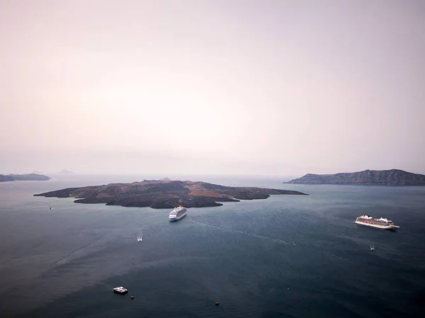 Santorini vista ilha — Fotografia de Stock