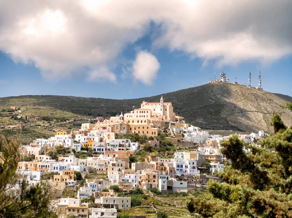 Syros stad i en solig dag — Stockfoto