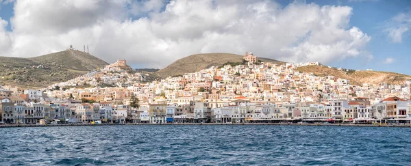 Сирос Греция Апреля 2016 Года Панорамный Вид Город Сирос Красивыми — стоковое фото