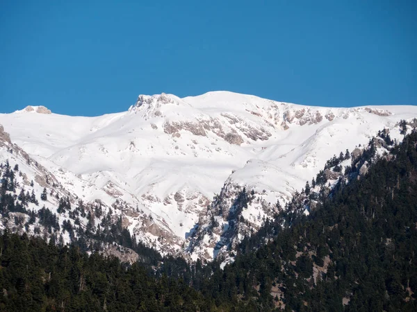 Landschap van berg met sneeuw — Stockfoto