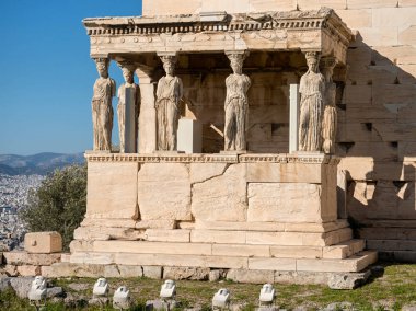 Acropolis Caryatids ile Erekhtheion