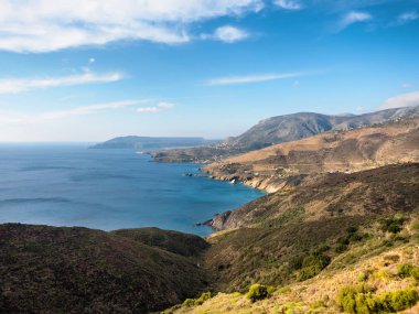 Yunanistan 'ın Laconia Moreloponnese kentindeki Mani bölgesinin manzarası
