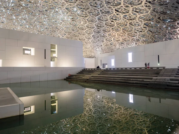 Abu Dhabi Emirados Árabes Unidos Dezembro 2017 Museu Louvre Com — Fotografia de Stock